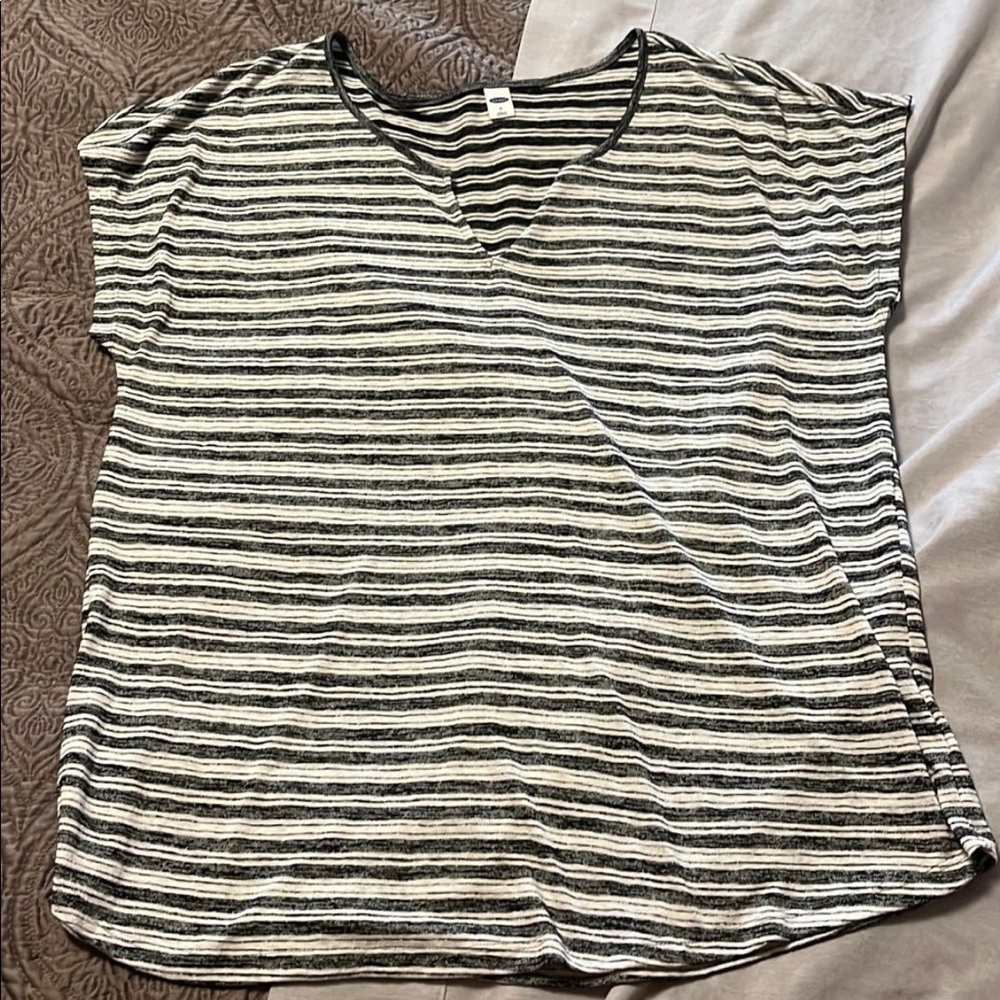 Old navy women’s top